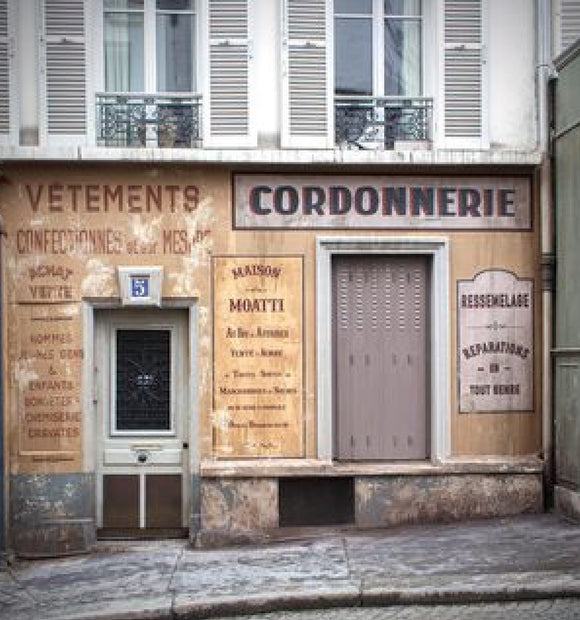 French Number 5 - Montmartre Paris