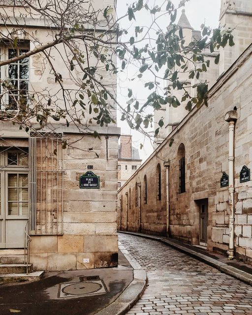 Quelle Arrondisemont. Tres Beau,⠀