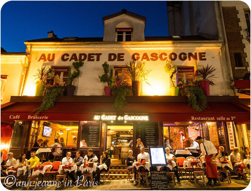 La Parisienne Cafés # 6 - Au Cadet de Gascogne at night. Thank you Ann Jeanne.