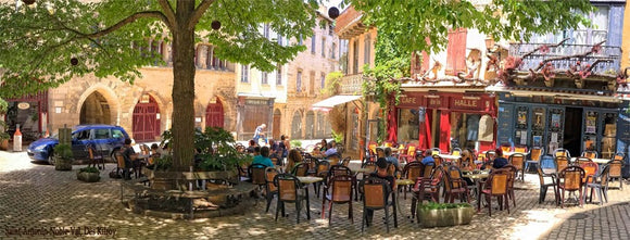 French Village Square - Courtesy of The Good Life France