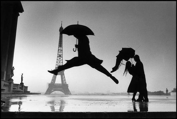 Paris sous la pluie # 2 - Henri Cartier Bresson.