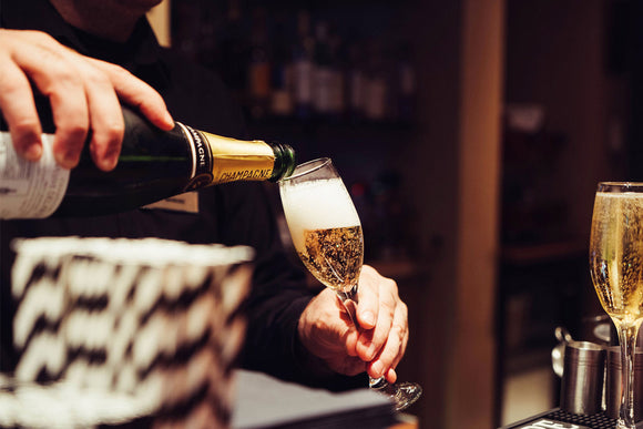 When in France it would be a shame not to... Champagne Vintage.