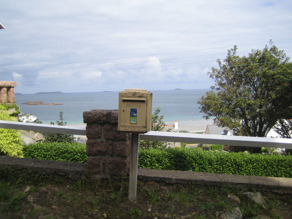 La Poste Box # 2 Image: Susan Foulgér